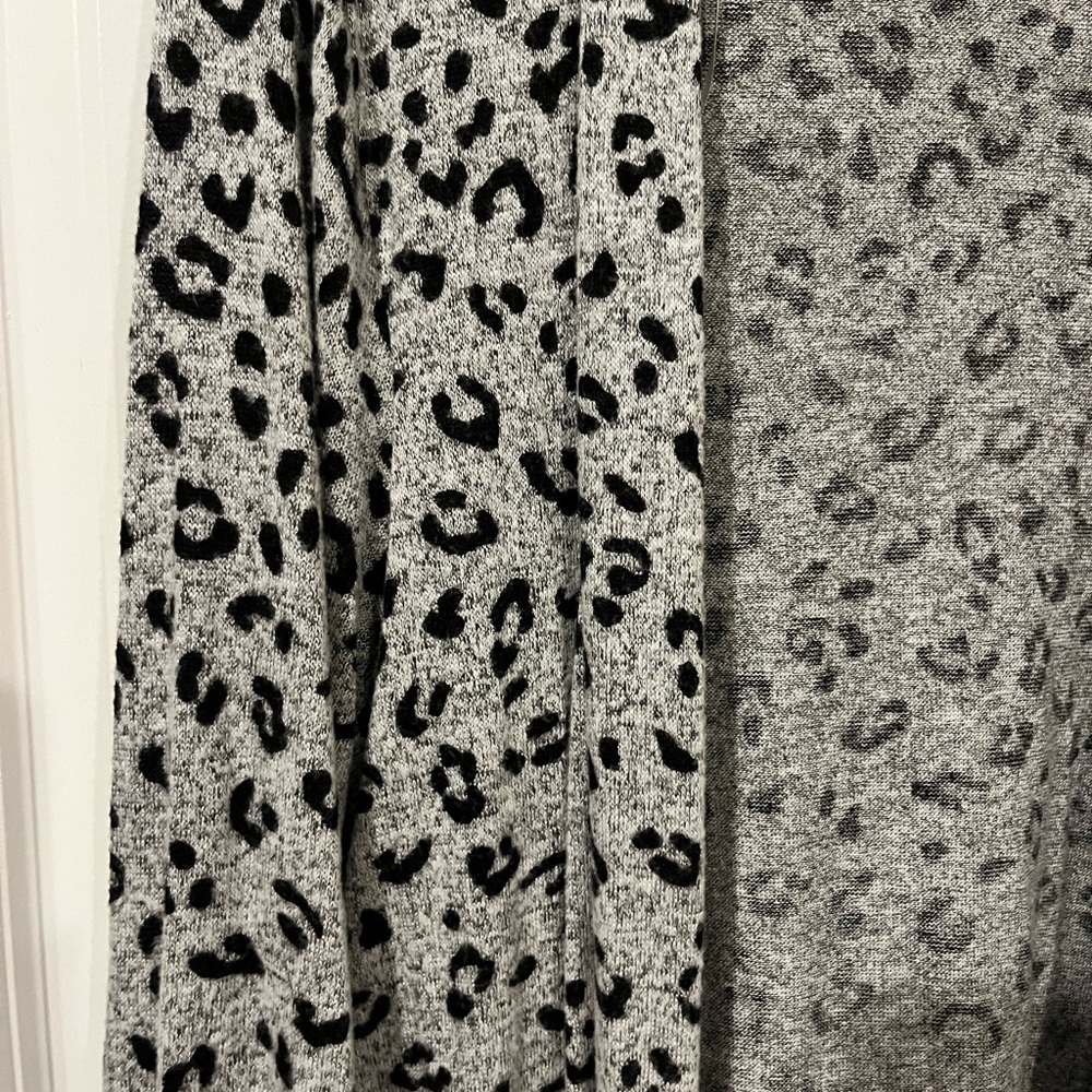 Super Soft Women’s Cardigan with Pockets